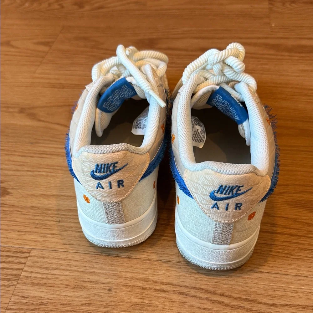 Men’s Nike Air Forces - Picture 3 of 13